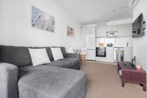 Brand New 1 BR Apt by Vodafone Arena & WiFi